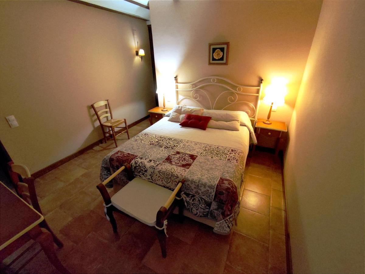 Hotel Albarran อัลบาร์ราซิน ภายนอก รูปภาพ