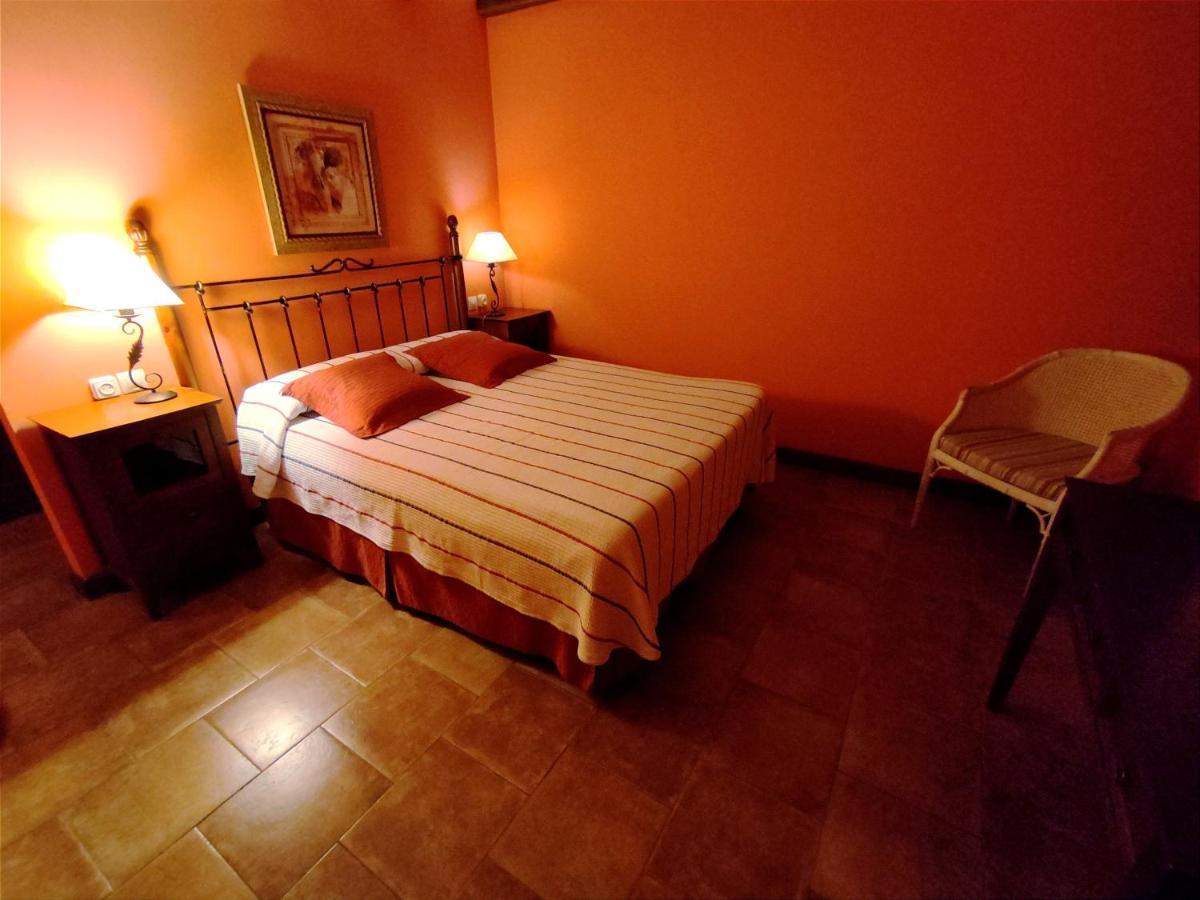 Hotel Albarran อัลบาร์ราซิน ภายนอก รูปภาพ