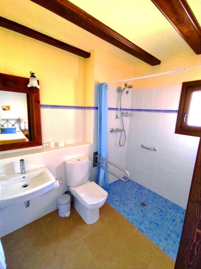 Hotel Albarran อัลบาร์ราซิน ภายนอก รูปภาพ