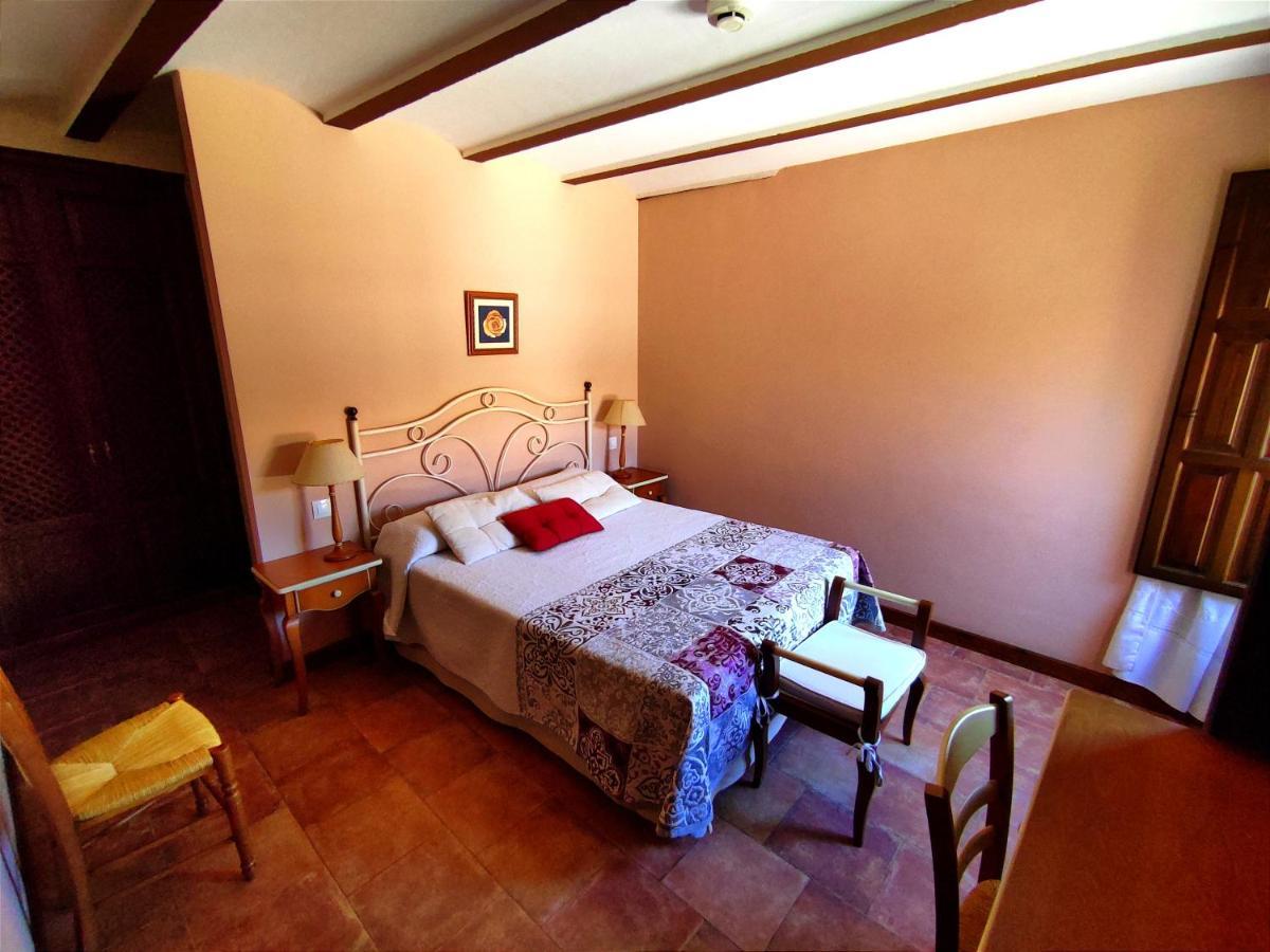 Hotel Albarran อัลบาร์ราซิน ภายนอก รูปภาพ