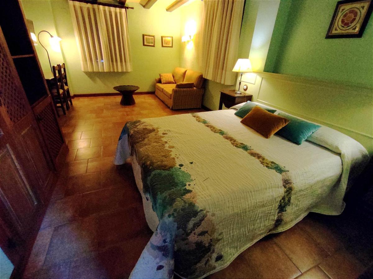 Hotel Albarran อัลบาร์ราซิน ภายนอก รูปภาพ