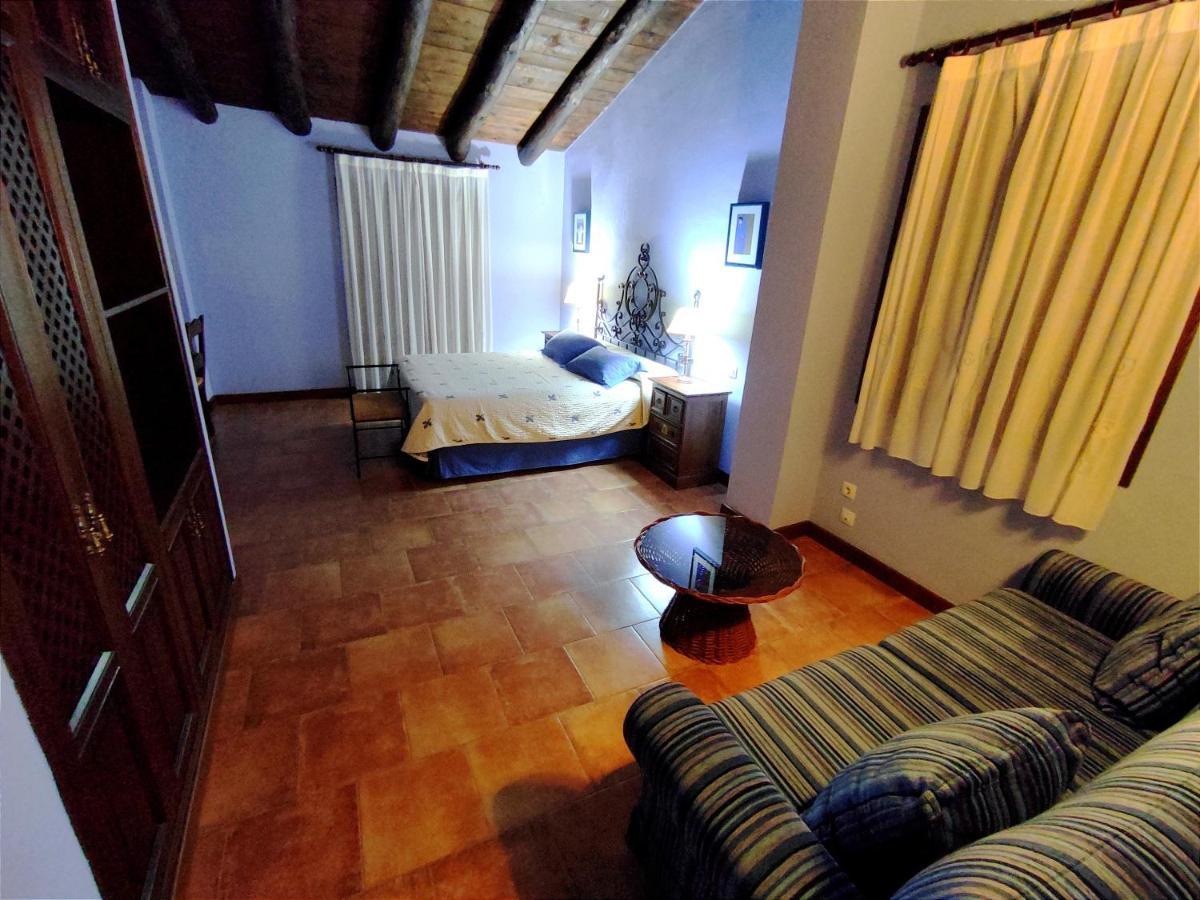 Hotel Albarran อัลบาร์ราซิน ภายนอก รูปภาพ