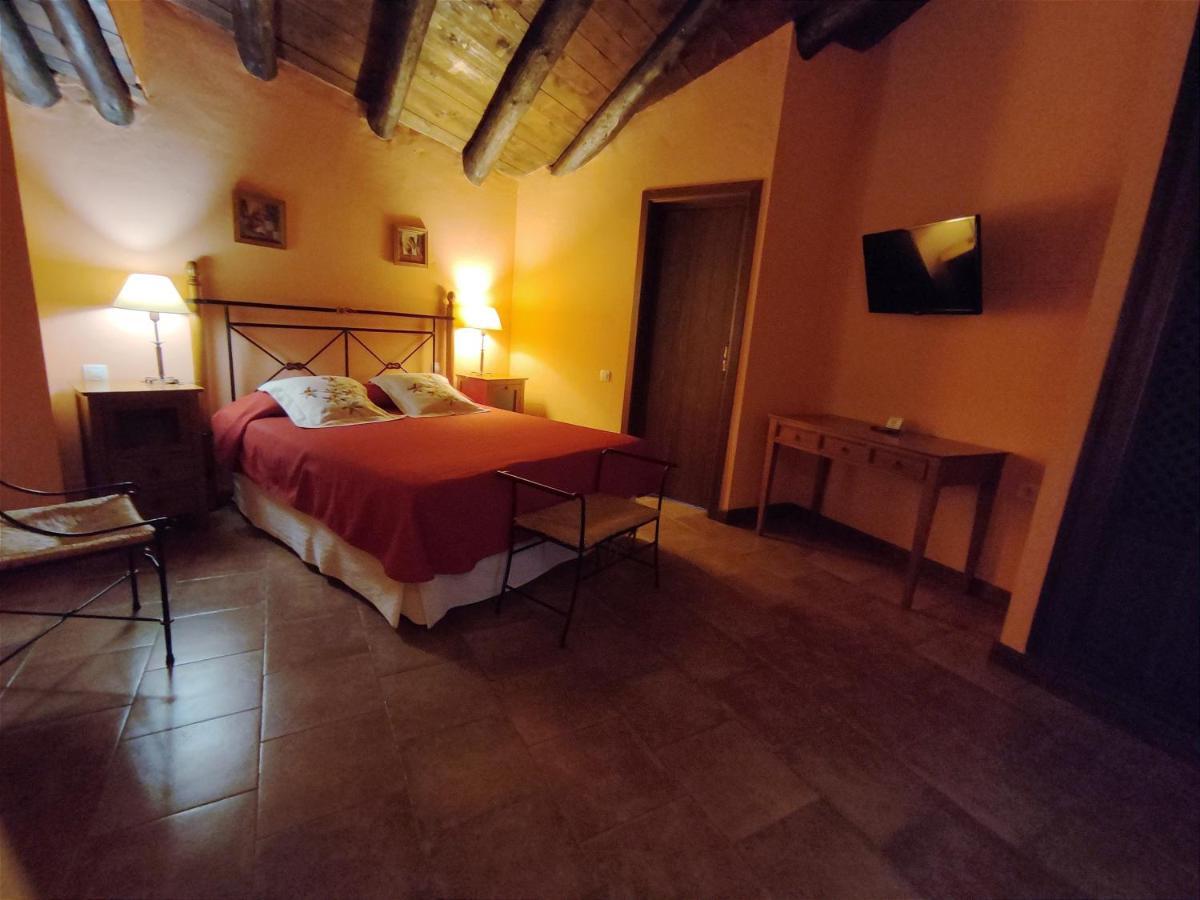 Hotel Albarran อัลบาร์ราซิน ภายนอก รูปภาพ